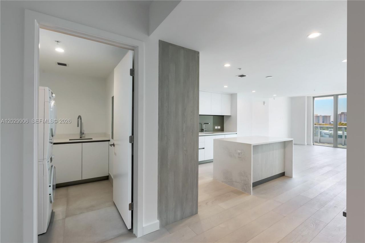 9201 E Bay Harbor Dr , Unit 603, Bay Harbor Islands, FL 33154 Photo