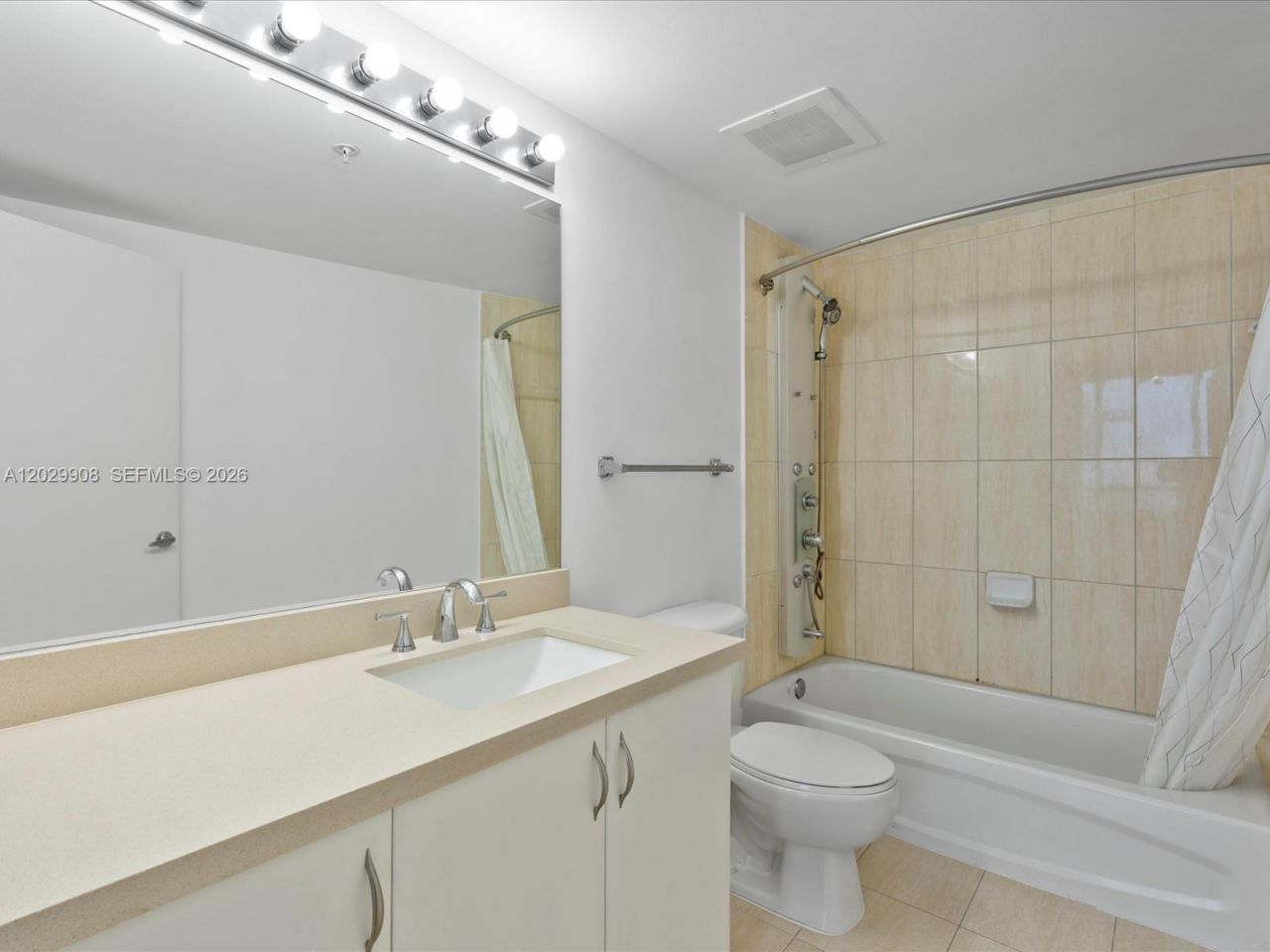 1750 N Bayshore Dr , Unit 5601, Miami, FL 33132 Photo