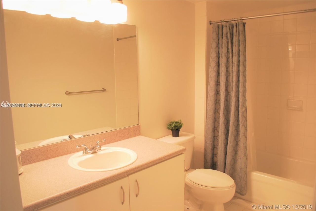 816 NW 11th St , Unit 801, Miami, FL 33136 Photo