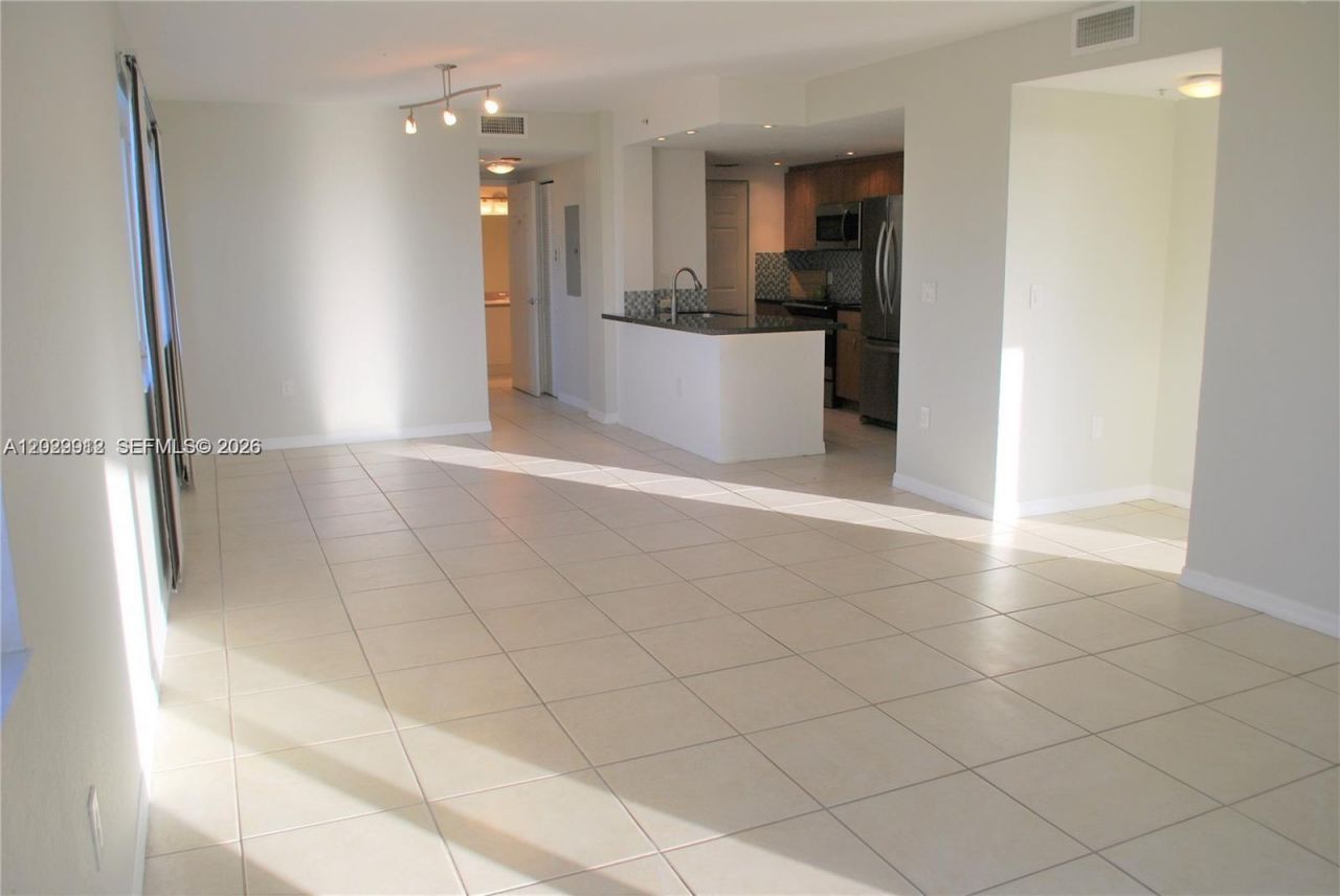 816 NW 11th St , Unit 801, Miami, FL 33136 Photo
