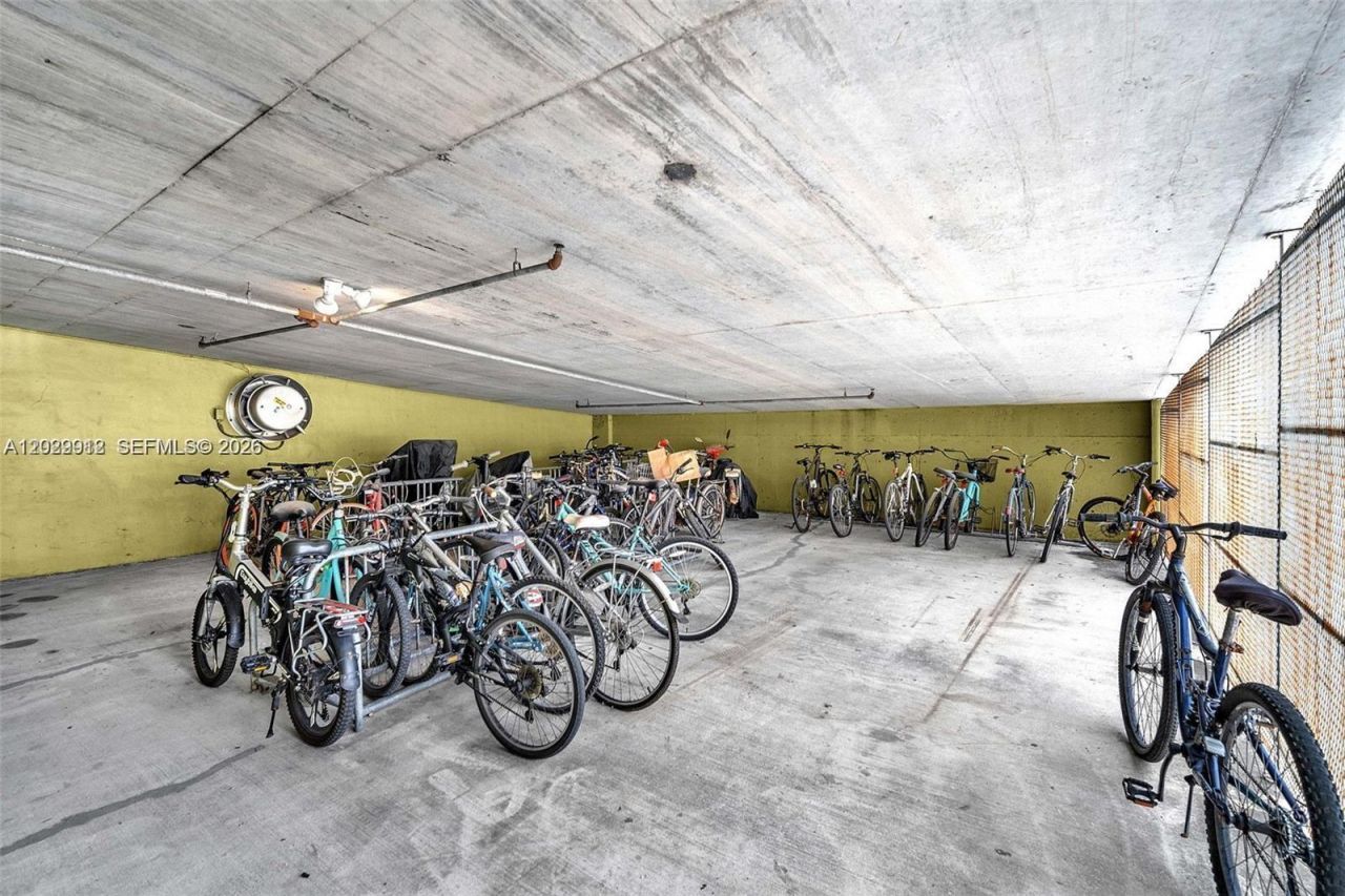 816 NW 11th St , Unit 801, Miami, FL 33136 Photo