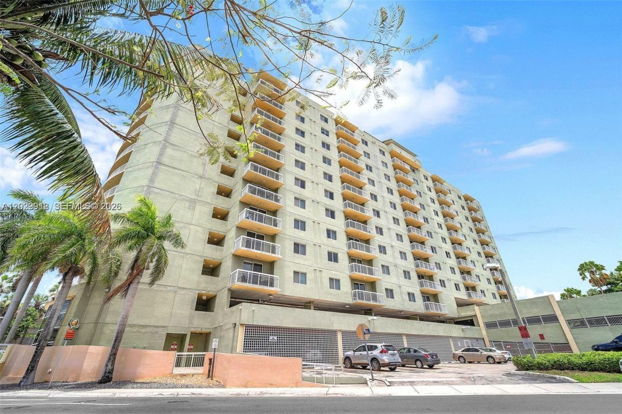 816 NW 11th St , Unit 801, Miami, FL 33136 Photo