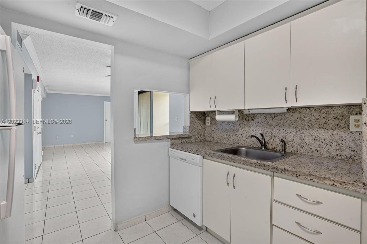 11780 SW 18th St, Unit 428-2, Miami, FL 33175 Photo