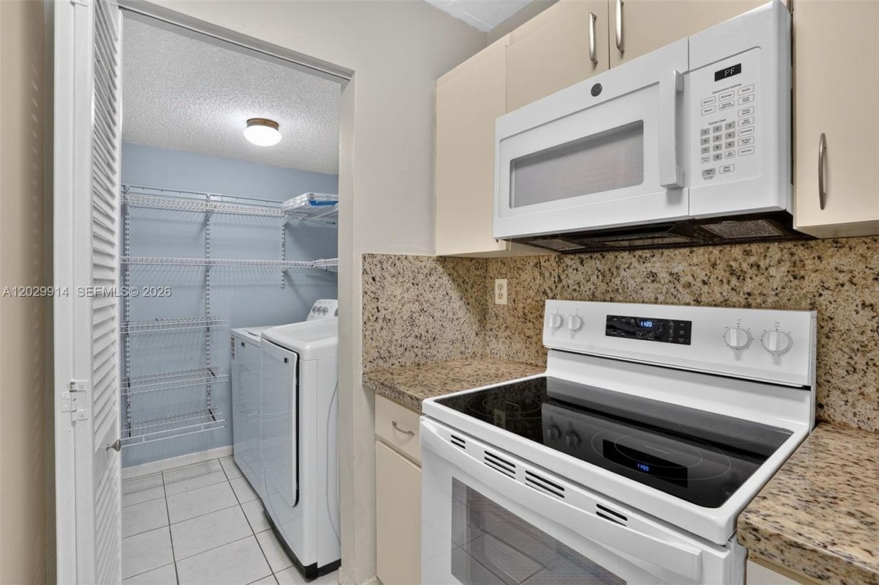 11780 SW 18th St, Unit 428-2, Miami, FL 33175 Photo