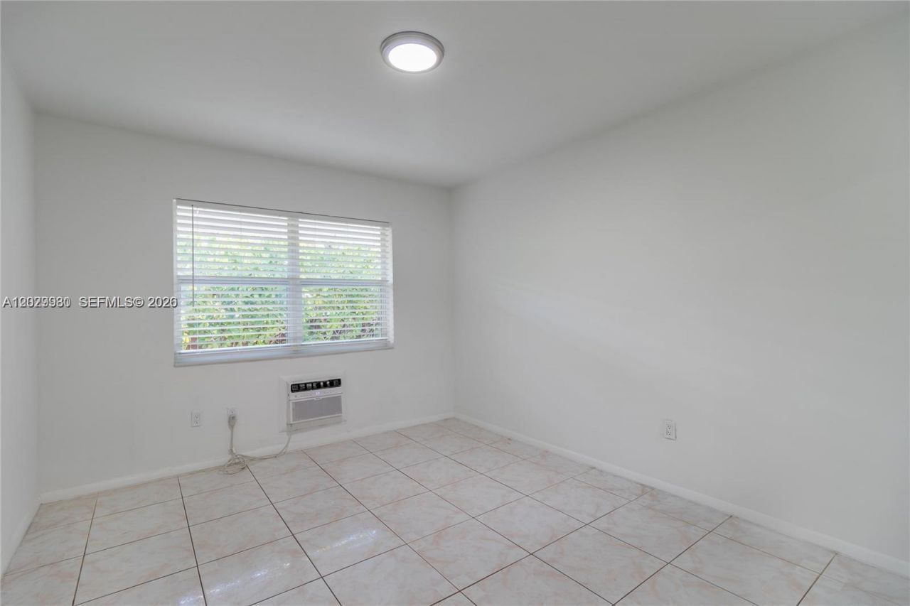 424 NE 64th St , Unit 2, Miami, FL 33138 Photo