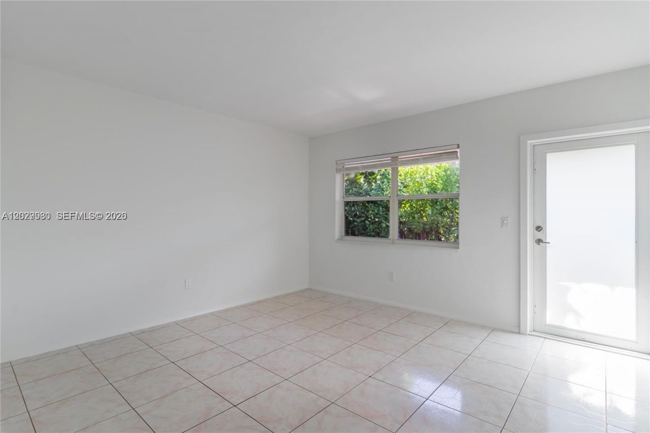 424 NE 64th St , Unit 2, Miami, FL 33138 Photo