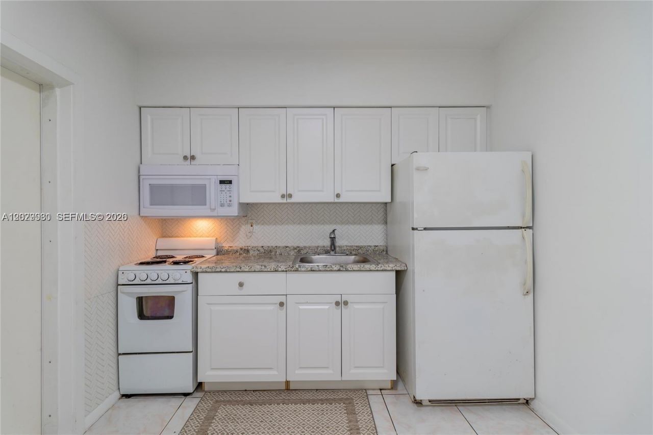 424 NE 64th St , Unit 2, Miami, FL 33138 Photo