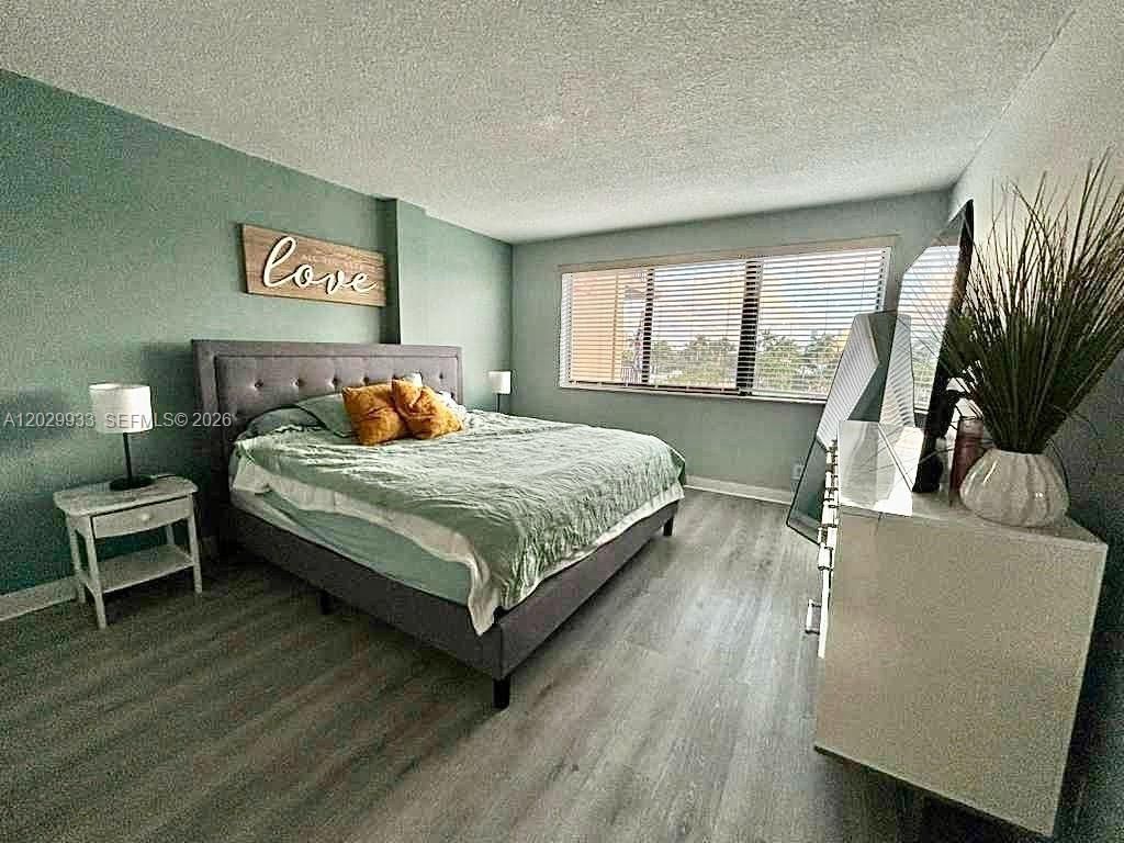 301 Golden Isles Dr , Unit 406, Hallandale Beach, FL 33009 Photo