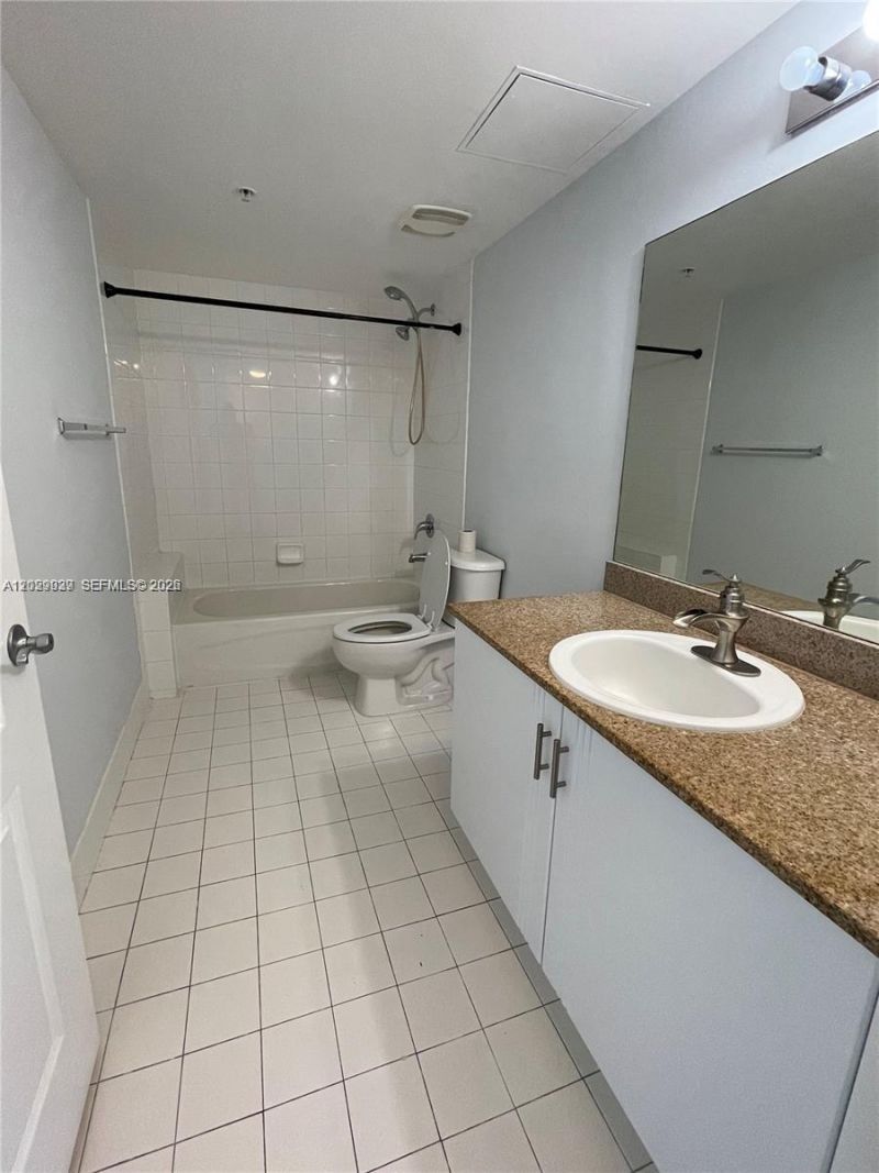 60 NW 37th Ave , Unit 400, Miami, FL 33125 Photo