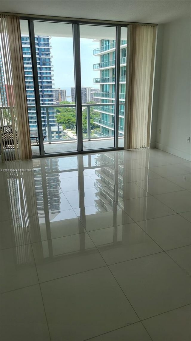1111 SW 1 Av, Unit 2718-N, Miami, FL 33130 Photo
