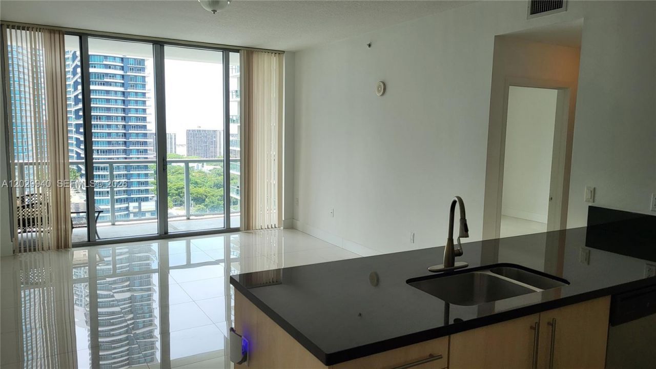 1111 SW 1 Av, Unit 2718-N, Miami, FL 33130 Photo
