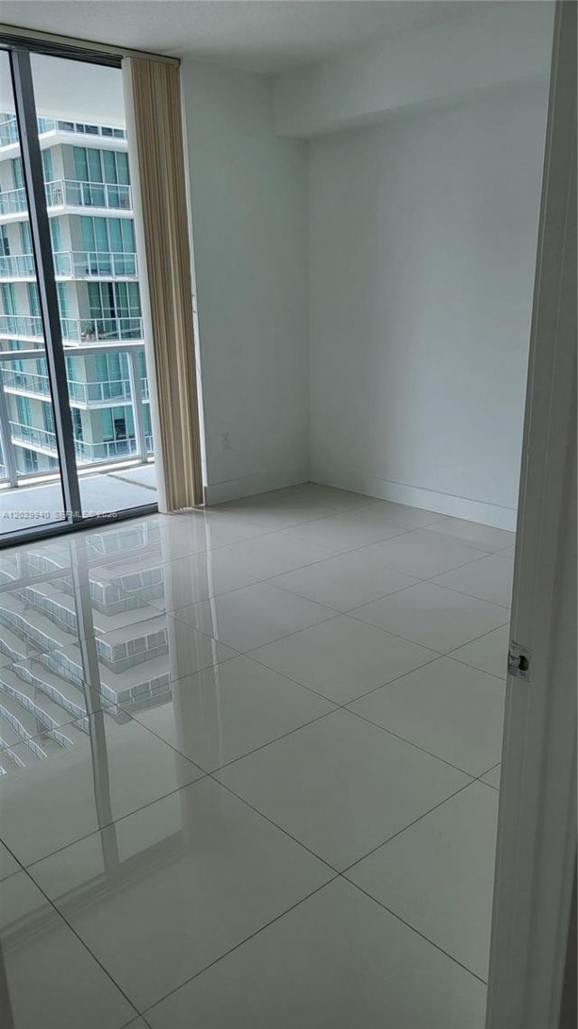 1111 SW 1 Av, Unit 2718-N, Miami, FL 33130 Photo