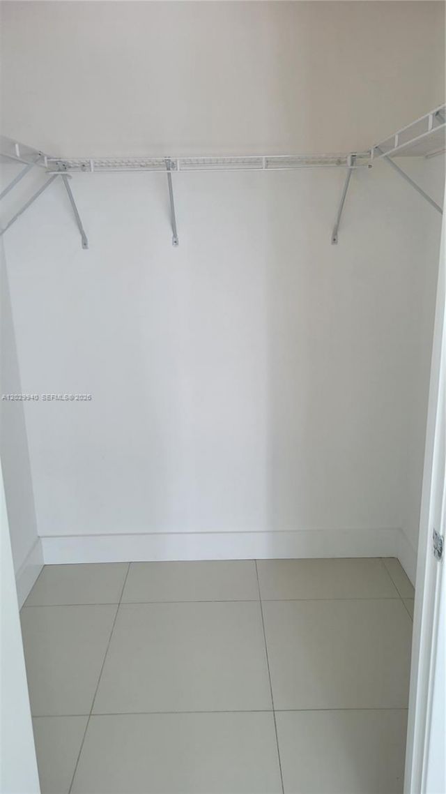 1111 SW 1 Av, Unit 2718-N, Miami, FL 33130 Photo