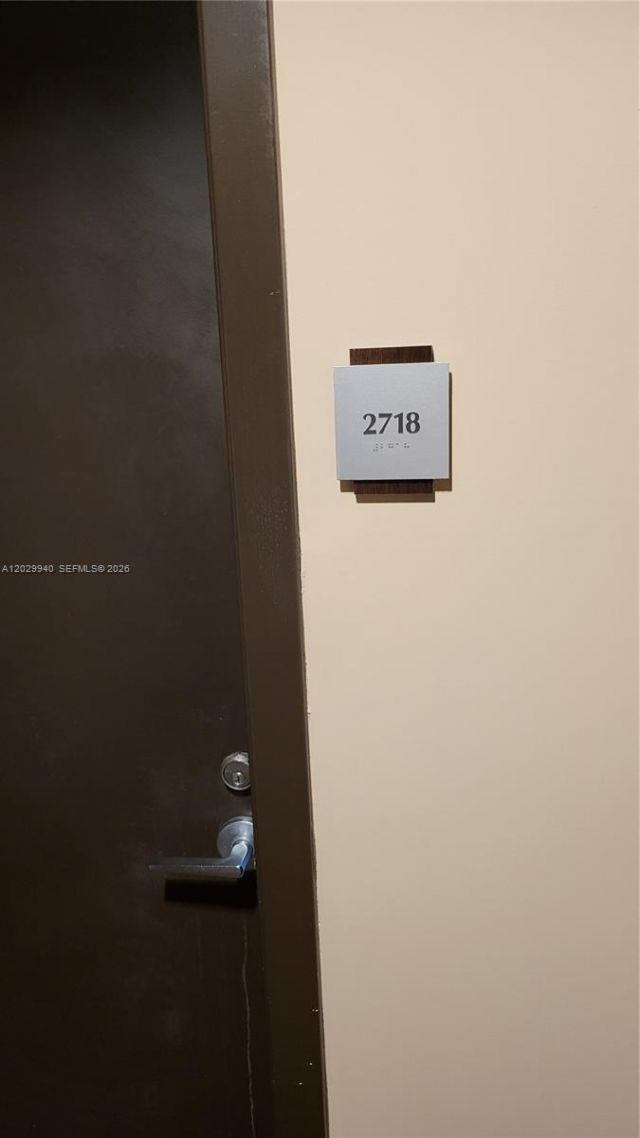1111 SW 1 Av, Unit 2718-N, Miami, FL 33130 Photo
