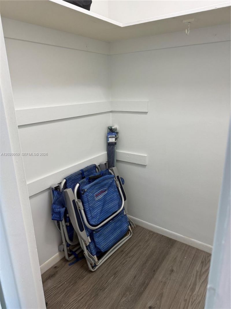 5445 Collins Ave , Unit 1701, Miami Beach, FL 33140 Photo
