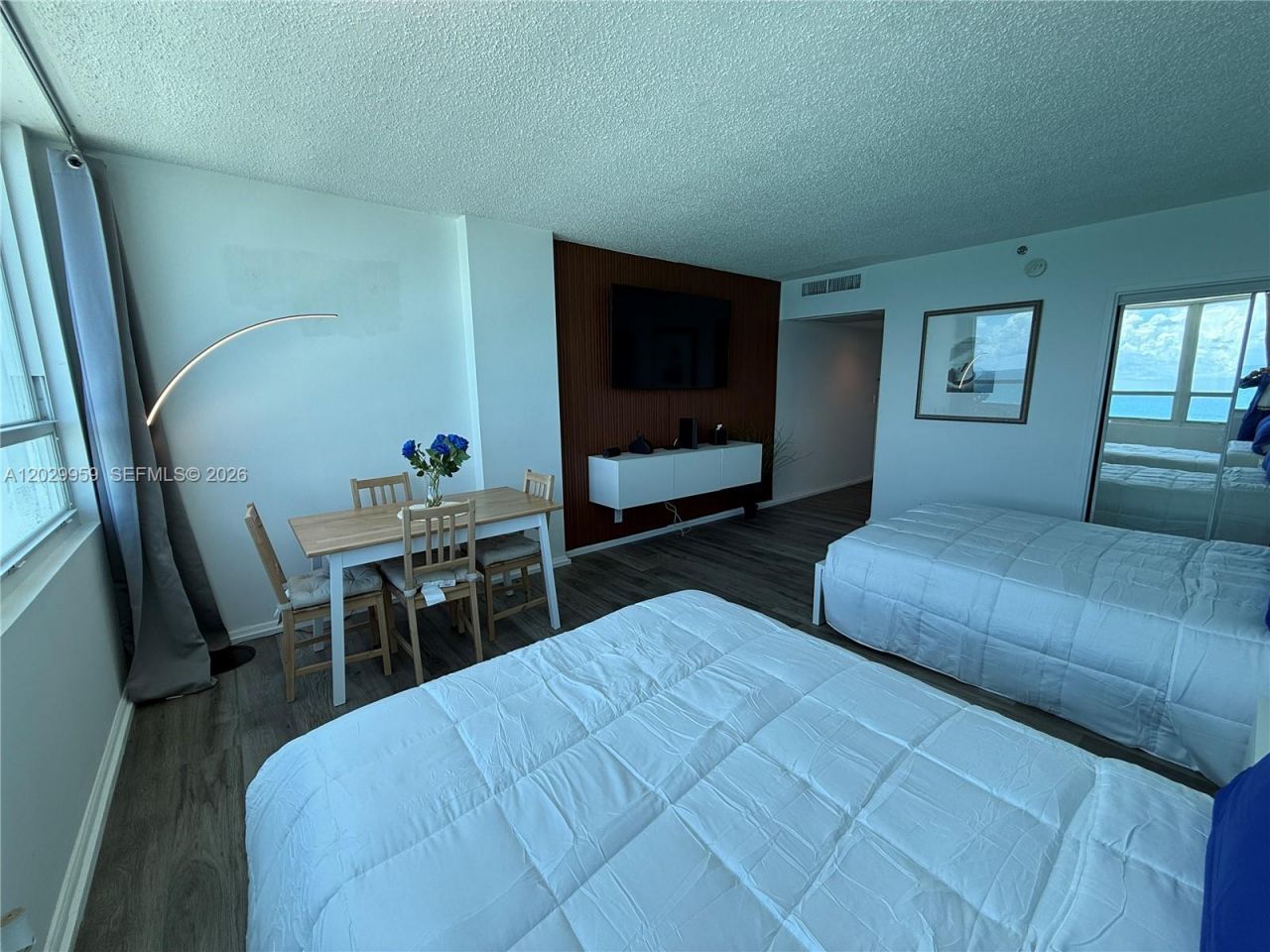 5445 Collins Ave , Unit 1701, Miami Beach, FL 33140 Photo