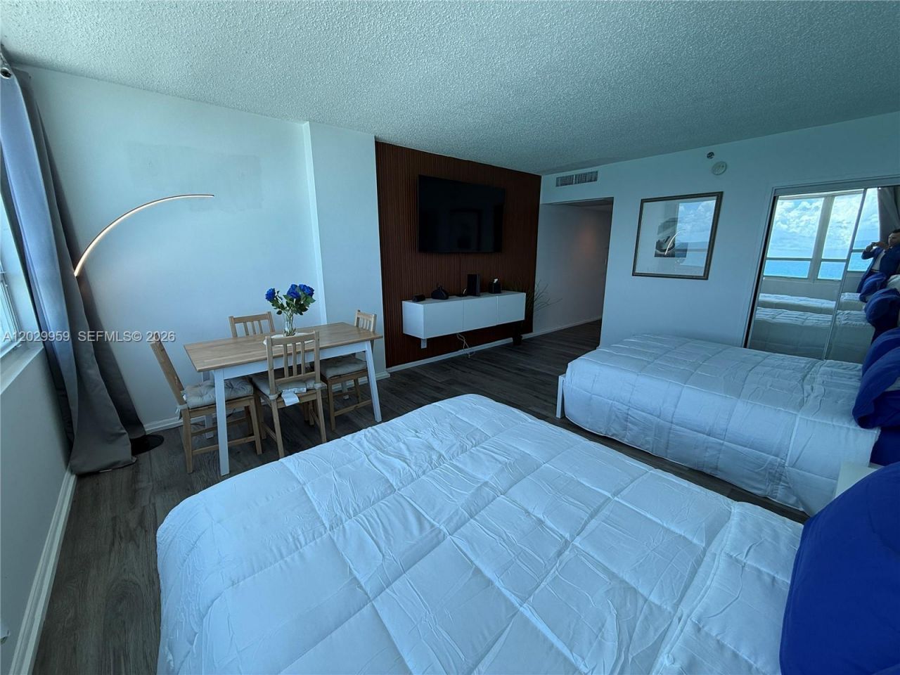 5445 Collins Ave , Unit 1701, Miami Beach, FL 33140 Photo