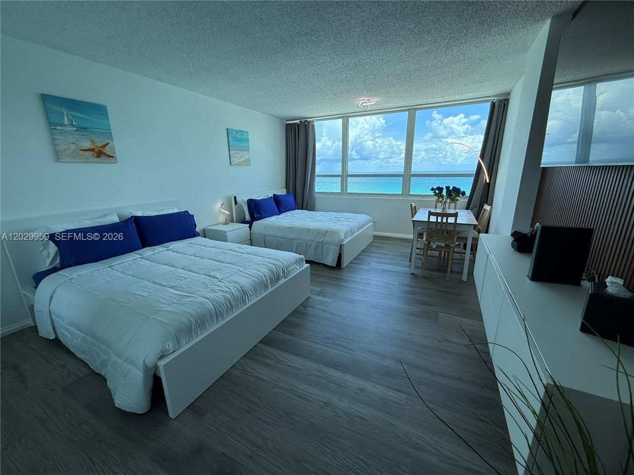 5445 Collins Ave , Unit 1701, Miami Beach, FL 33140 Photo