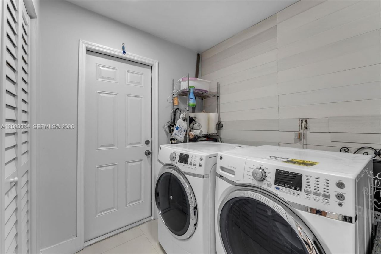 14932 SW 89th St, Miami, FL 33196 Photo