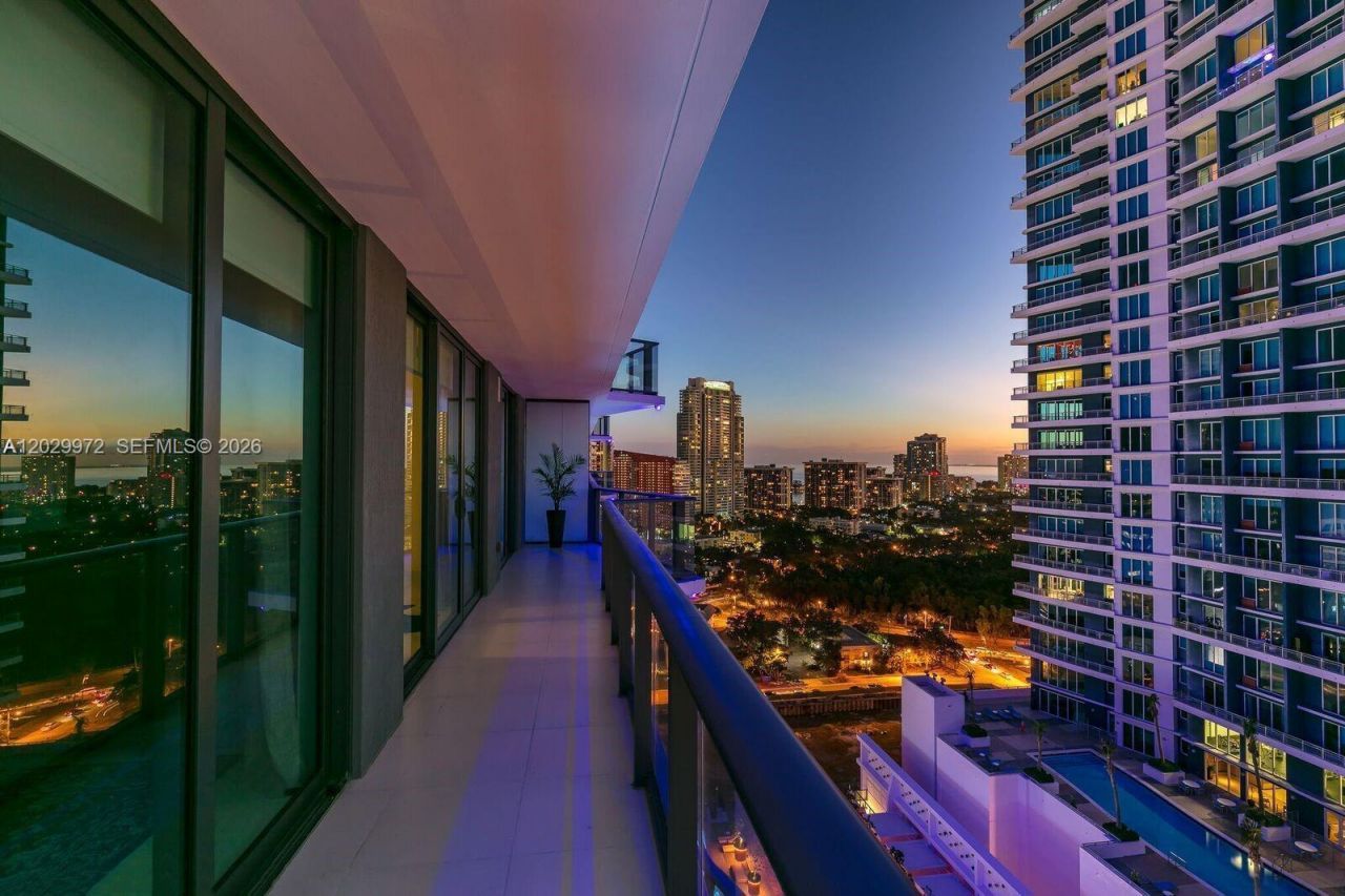 1300 S Miami Ave , Unit 2209, Miami, FL 33130 Photo