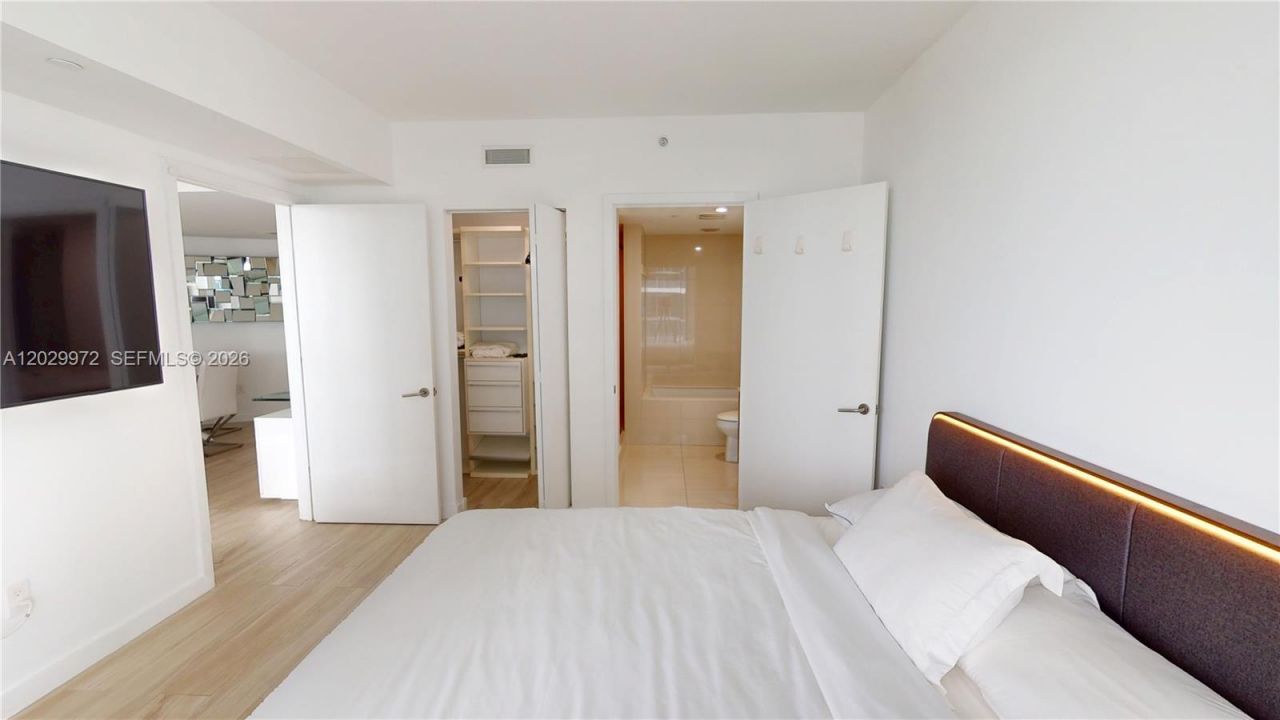 1300 S Miami Ave, Unit 2209, Miami, FL 33130 Photo