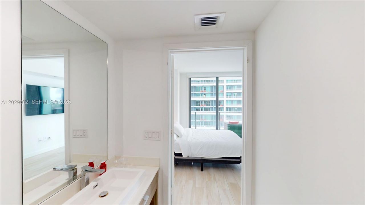 1300 S Miami Ave, Unit 2209, Miami, FL 33130 Photo