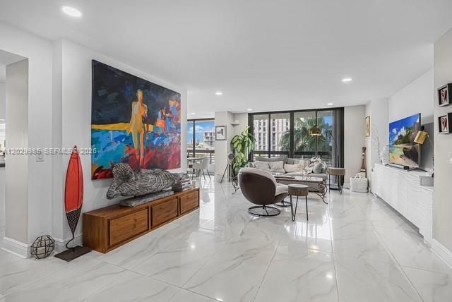 3500 Mystic Pointe Dr , Unit 604, Aventura, FL 33180 Photo