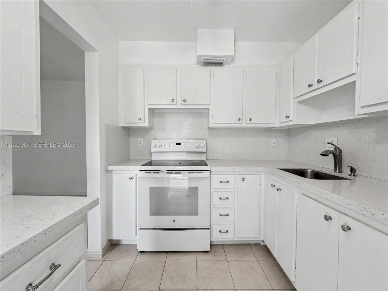 700 Layne Blvd , Unit 104, Hallandale Beach, FL 33009 Photo