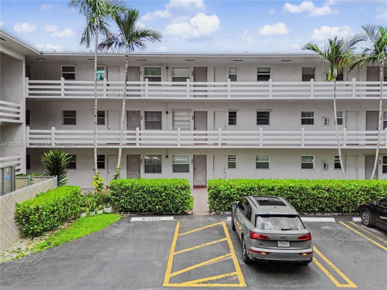 700 Layne Blvd , Unit 104, Hallandale Beach, FL 33009 Photo
