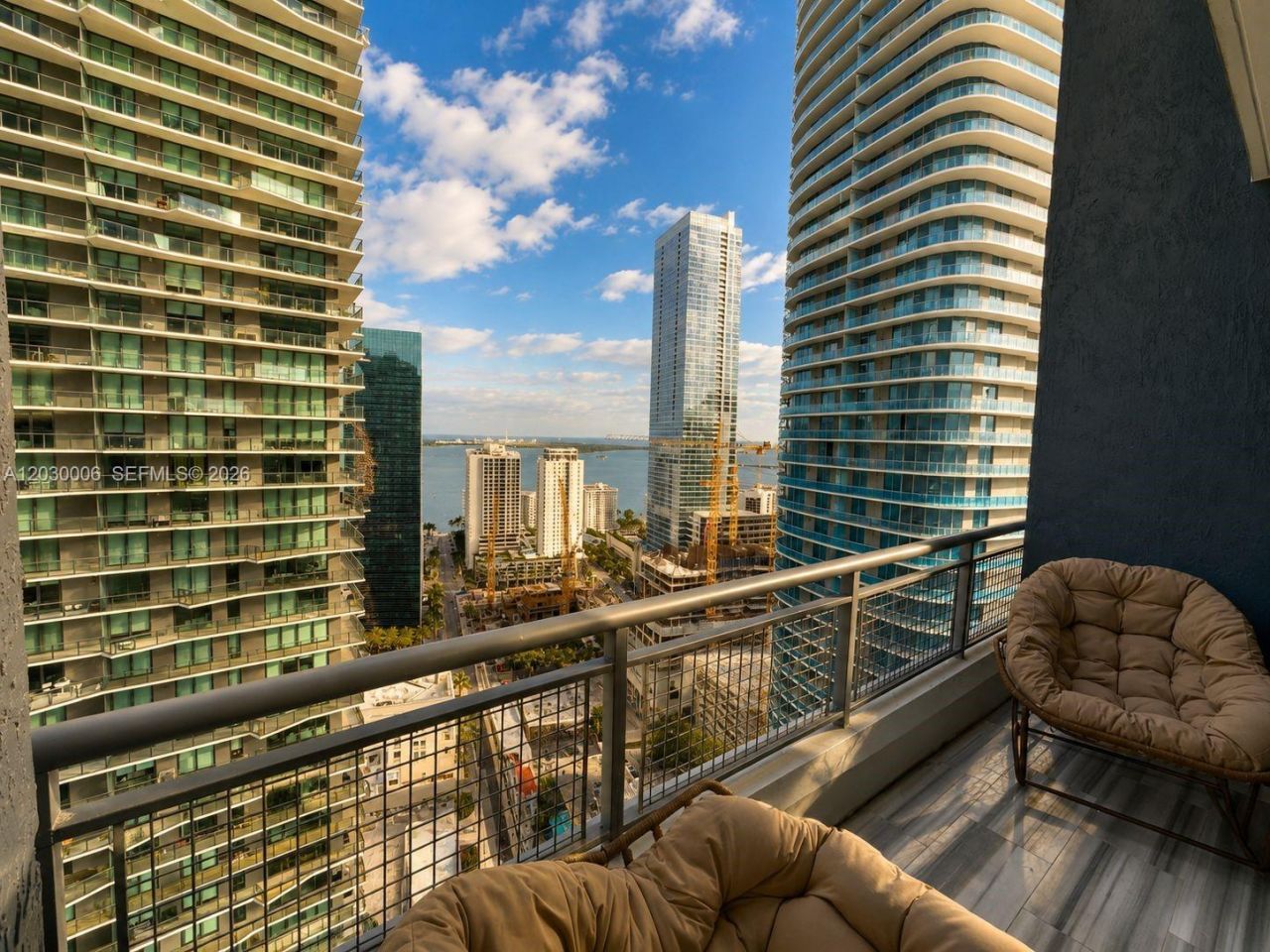 60 SW 13th St, Unit 3004, Miami, FL 33130 Photo