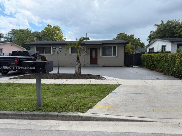 1166 W 24th St , Hialeah, FL 33010