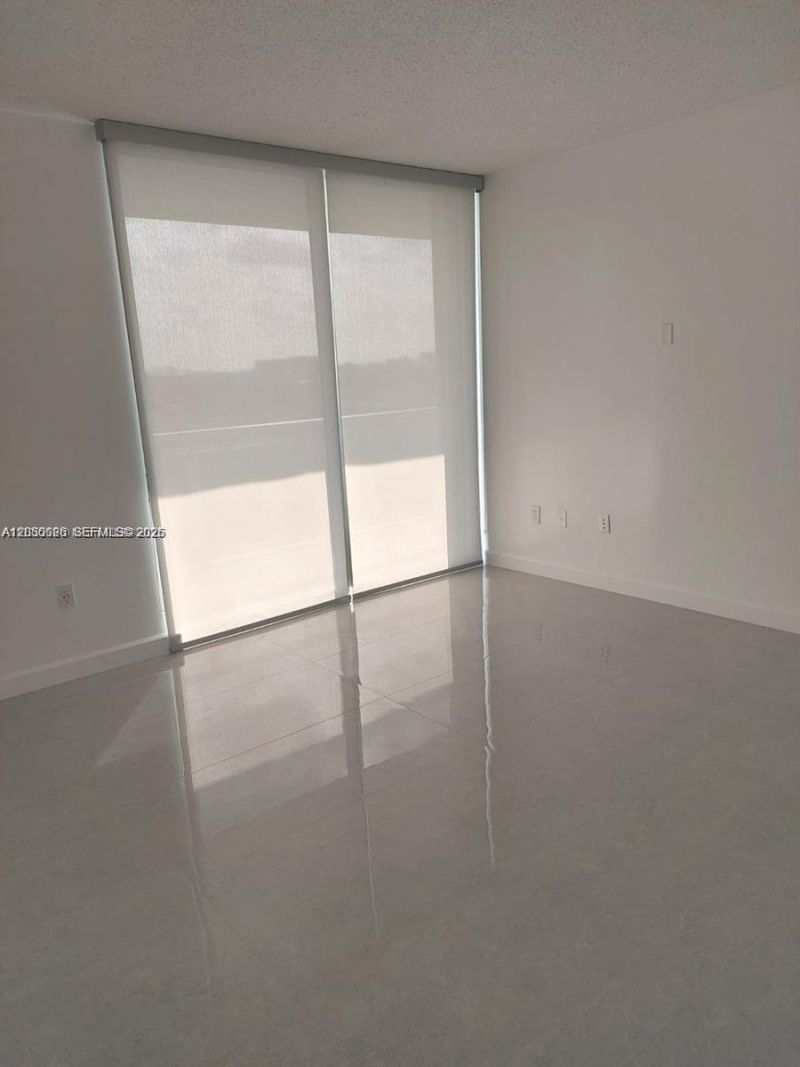 5077 NW 7th St, Unit 1111, Miami, FL 33126 Photo