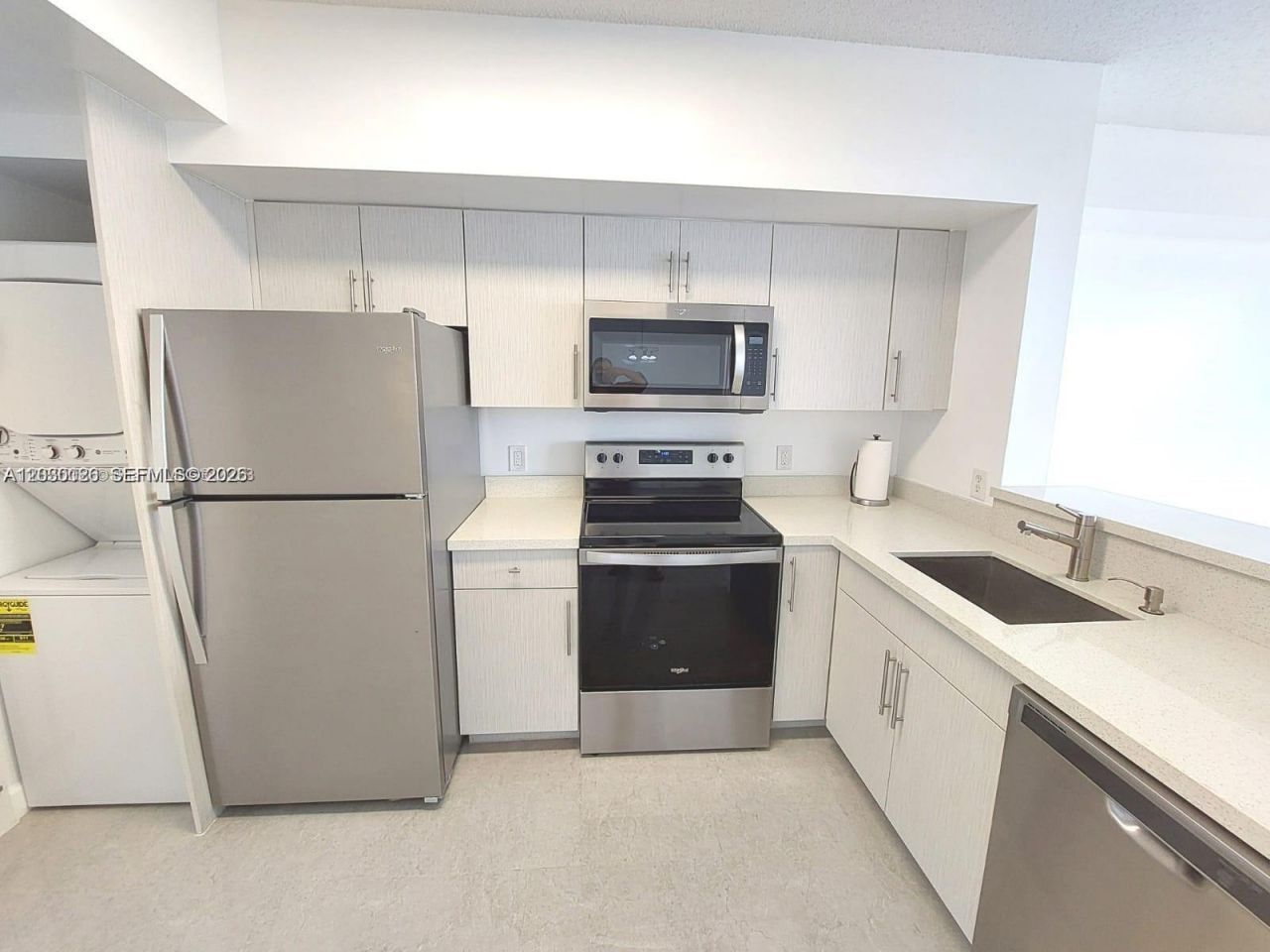 5077 NW 7th St, Unit 1111, Miami, FL 33126 Photo