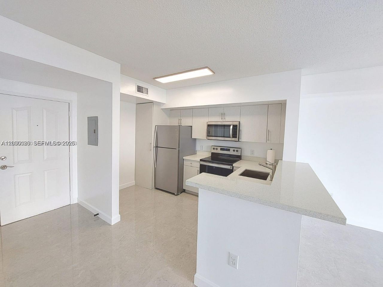 5077 NW 7th St, Unit 1111, Miami, FL 33126 Photo