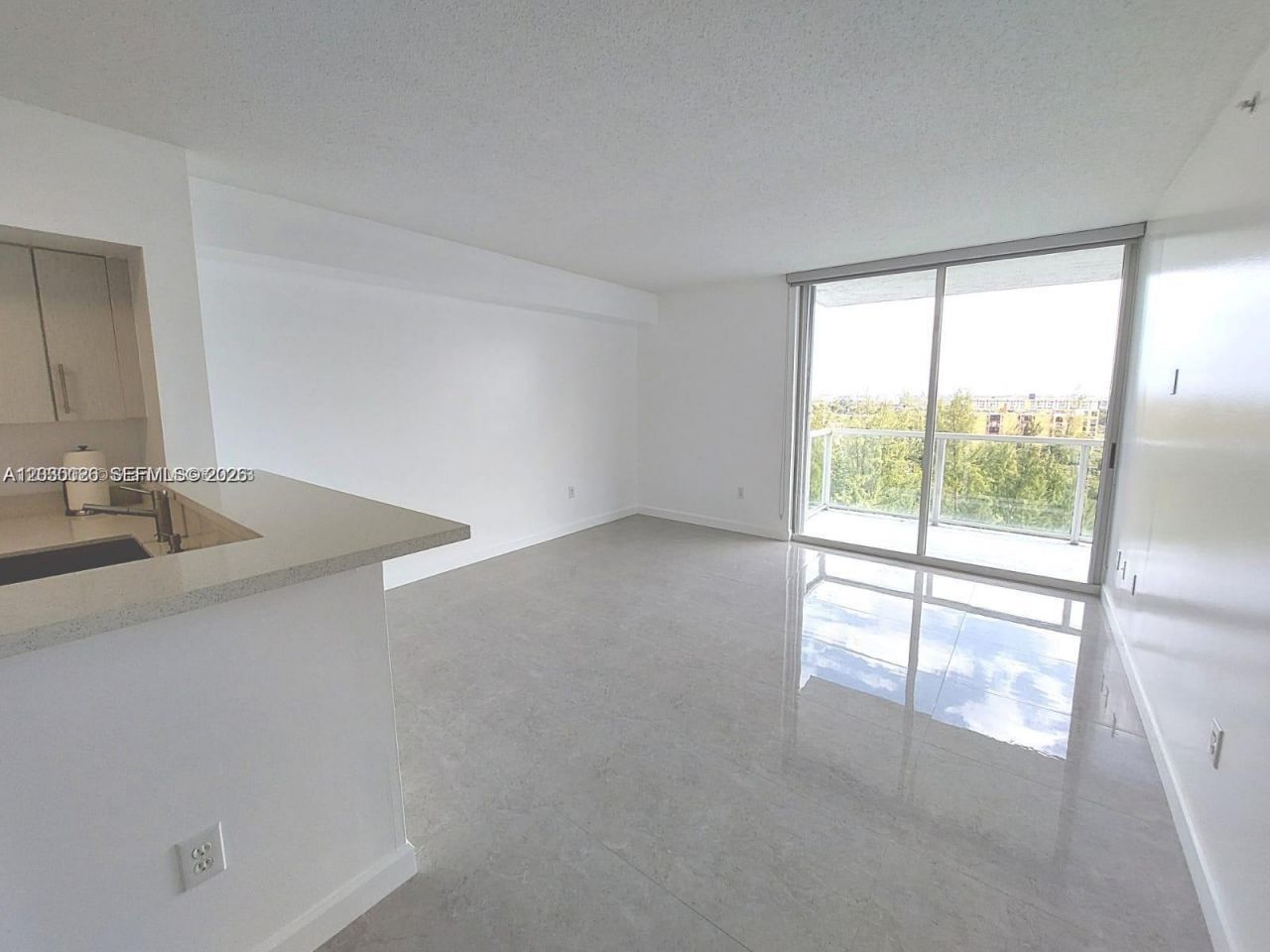 5077 NW 7th St, Unit 1111, Miami, FL 33126 Photo