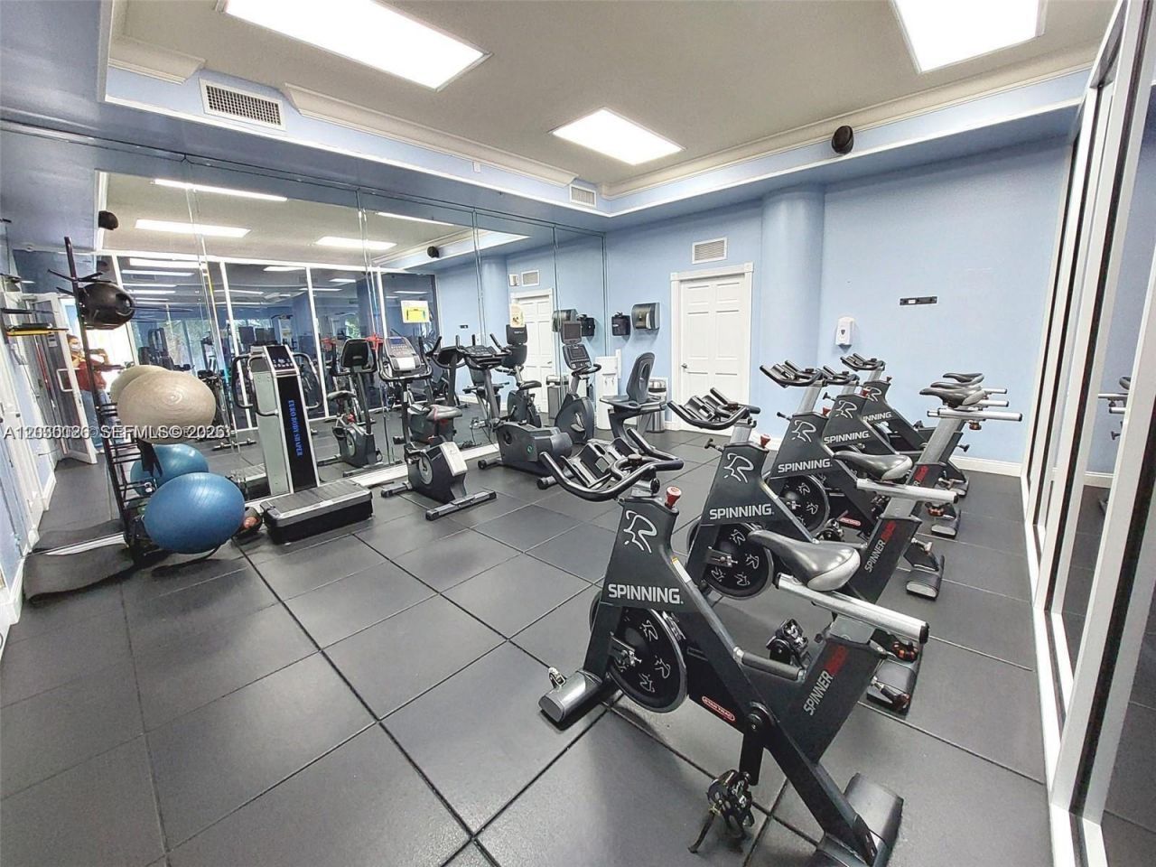 5077 NW 7th St, Unit 1111, Miami, FL 33126 Photo