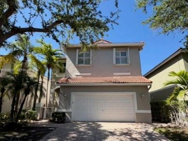 1125 Satinleaf St , Hollywood, FL 33019