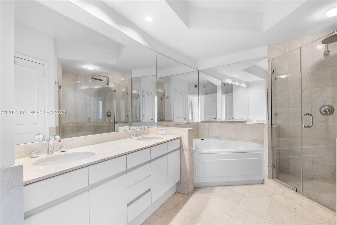 808 Brickell Key Dr , Unit 3002, Miami, FL 33131 Photo