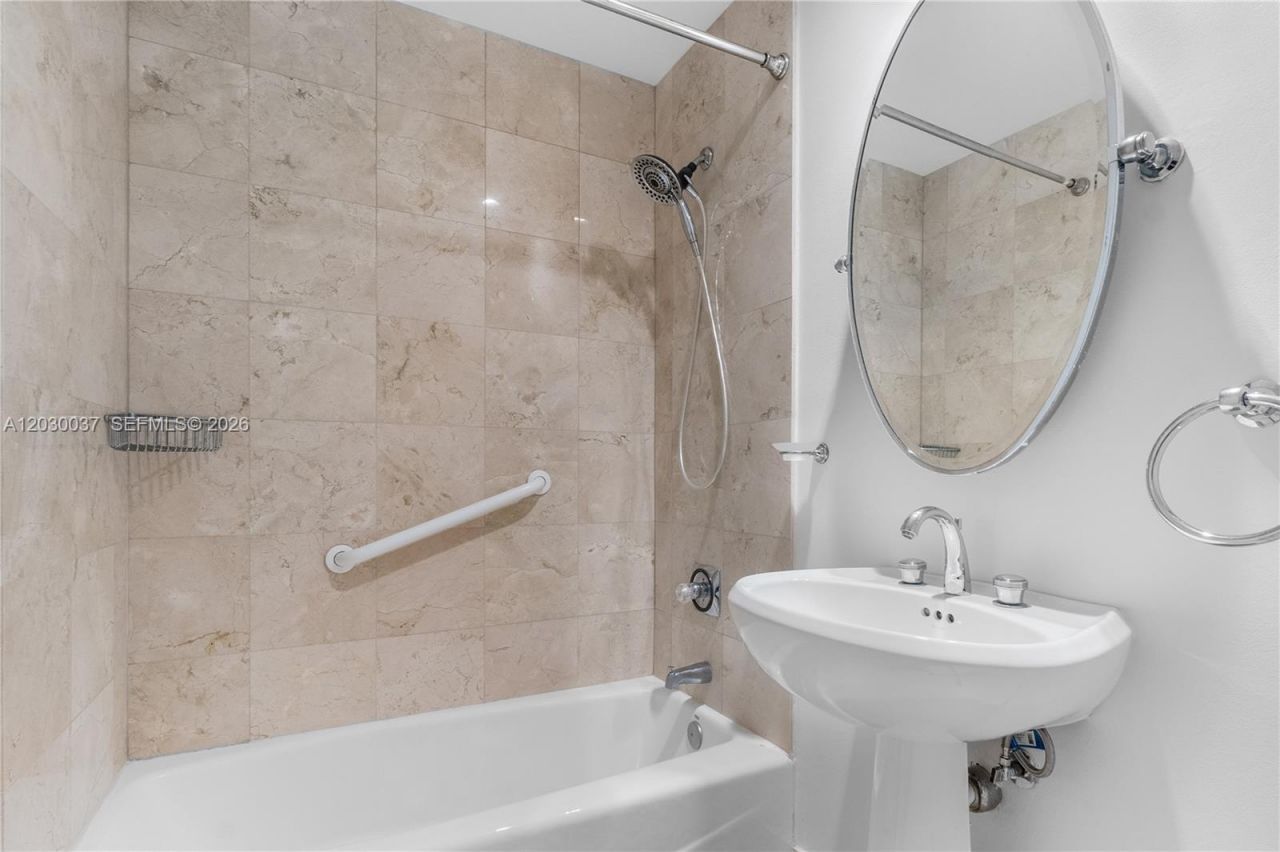 808 Brickell Key Dr , Unit 3002, Miami, FL 33131 Photo