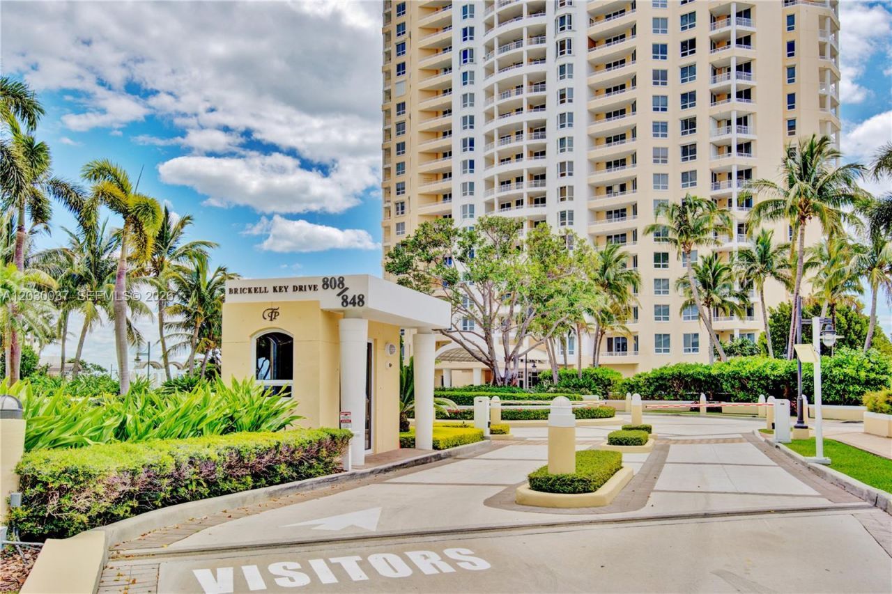 808 Brickell Key Dr , Unit 3002, Miami, FL 33131 Photo
