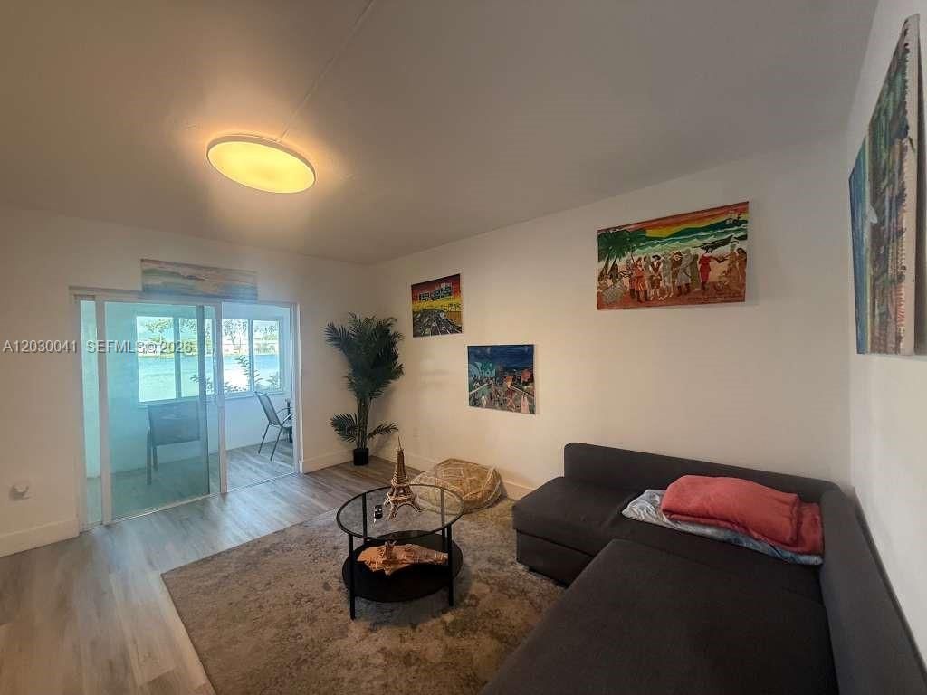 18900 NE 3rd Ct , Unit 509, Miami, FL 33179 Photo