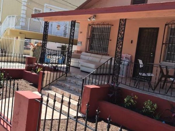 934 SW 3rd St, Miami, FL 33130