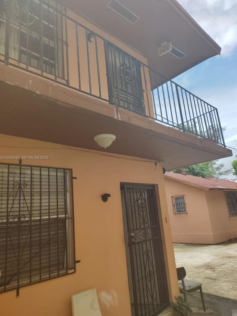 934 SW 3rd St, Miami, FL 33130 Photo
