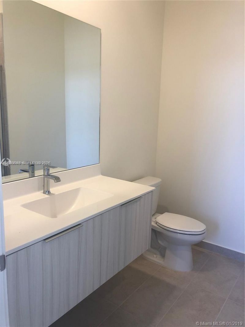 7825 NW 104 Ave , Unit 34, Doral, FL 33178 Photo