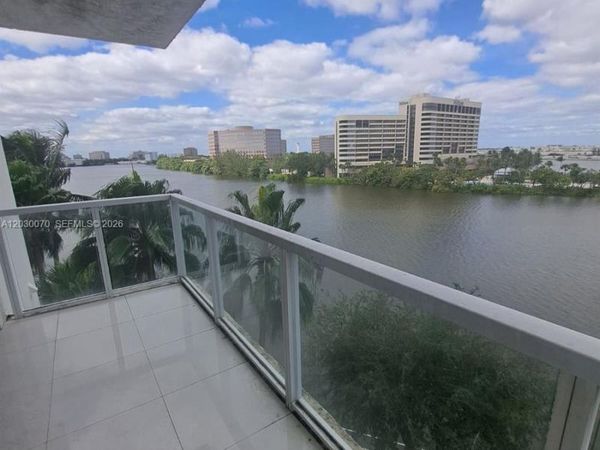 5085 NW 7th St , Unit 602, Miami, FL 33126