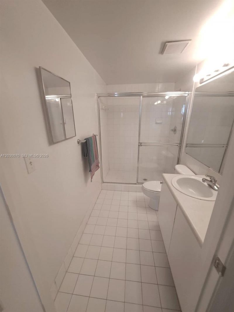 5085 NW 7th St , Unit 602, Miami, FL 33126 Photo