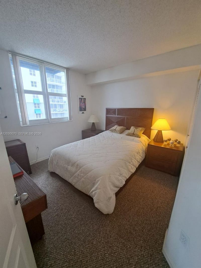 5085 NW 7th St , Unit 602, Miami, FL 33126 Photo