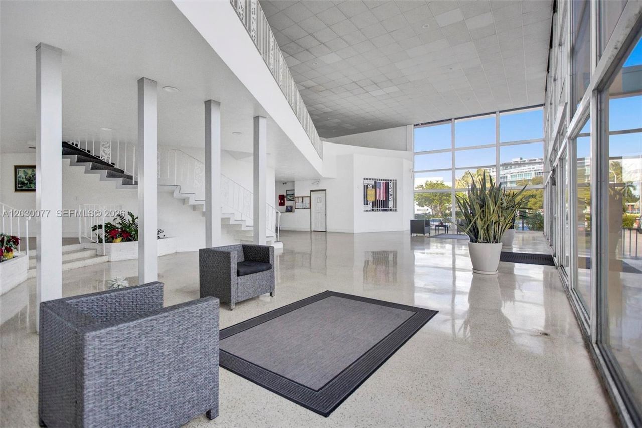 6484 Indian Creek Dr, Unit 208, Miami Beach, FL 33141 Photo