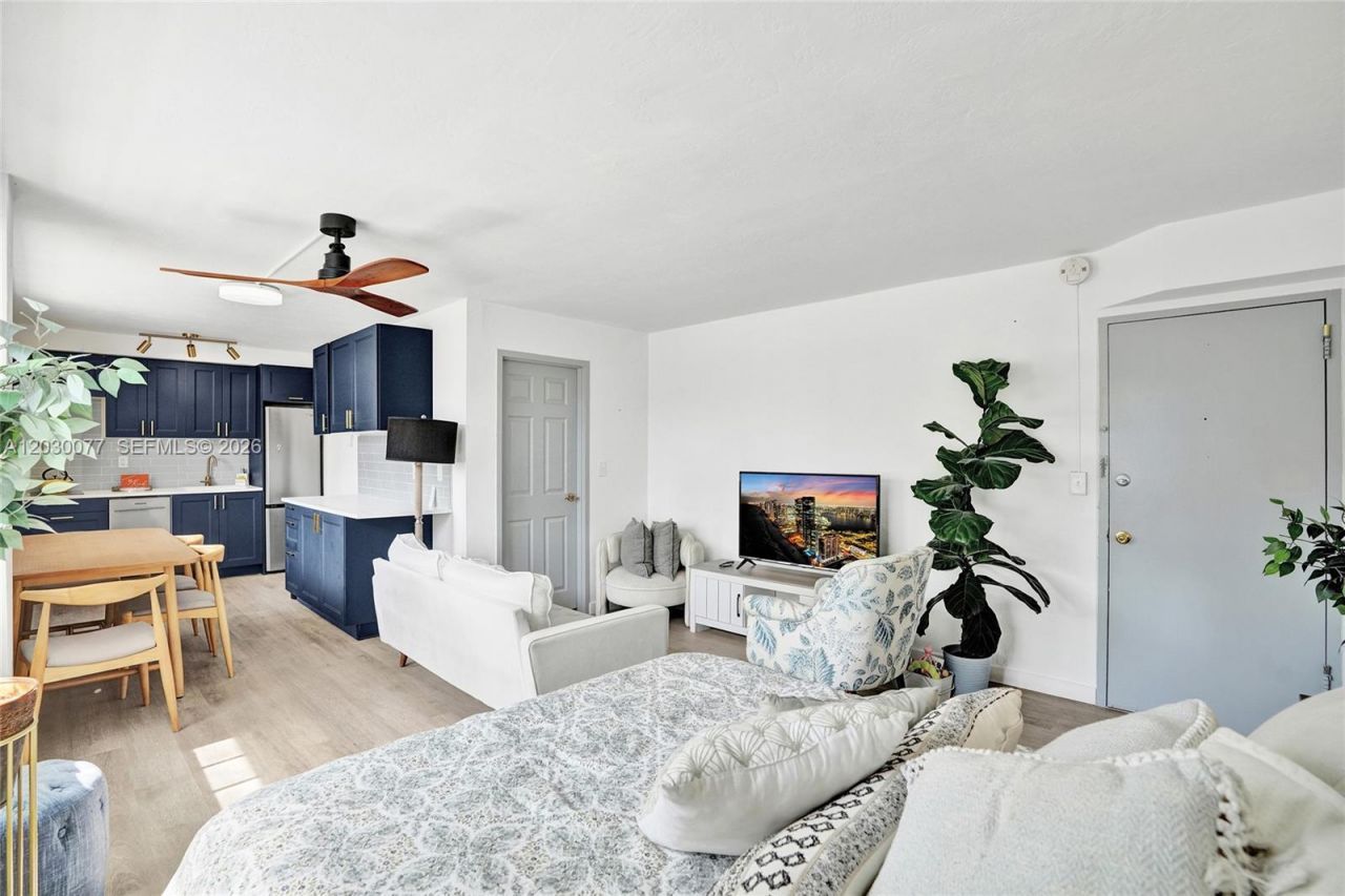 6484 Indian Creek Dr, Unit 208, Miami Beach, FL 33141 Photo