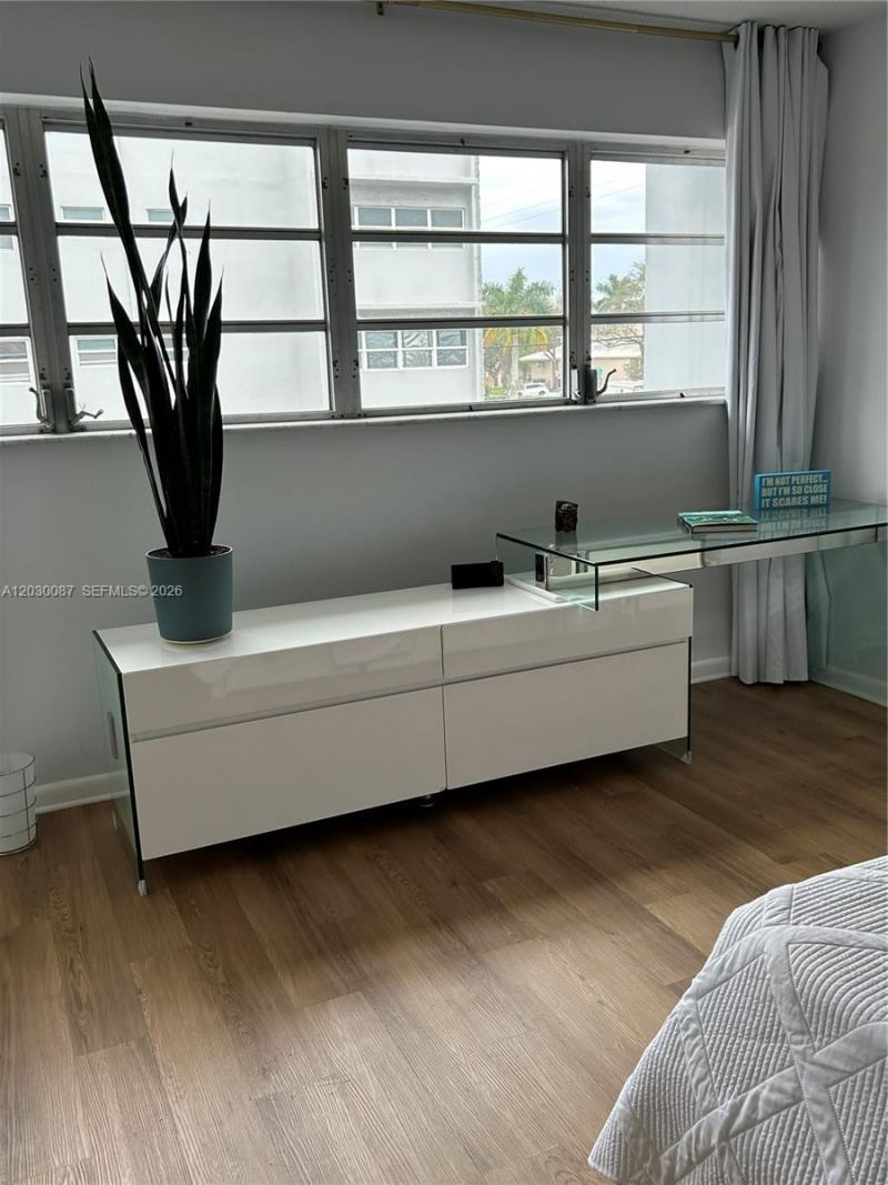215 SE 3rd Ave, Unit 206A, Hallandale Beach, FL 33009 Photo